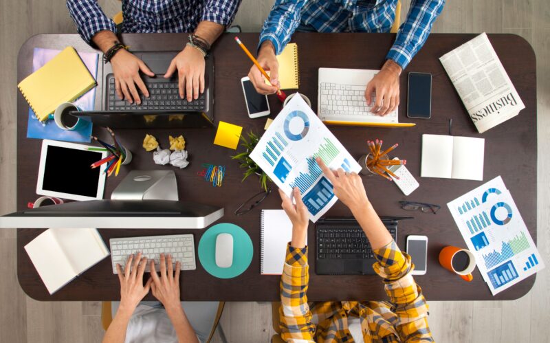 Comunicazione digitale (Adobe Stock)